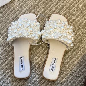 Steve Madden Cream Pearl Embellished Sandals